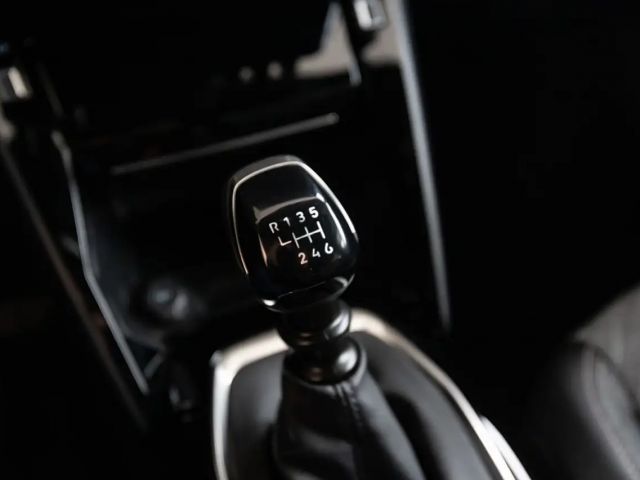 Peugeot 2008 Allure Pack PureTech