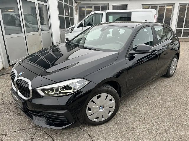 BMW 116 116d Sedan