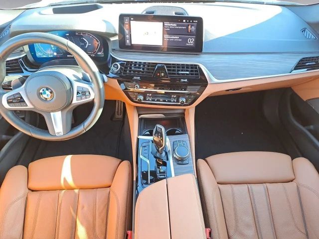 BMW 540 540d M-Sport Touring xDrive