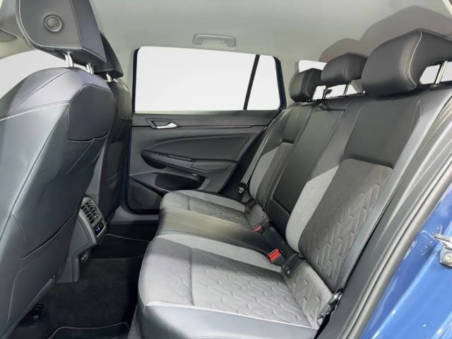 Volkswagen Golf 1.5 eTSI Variant