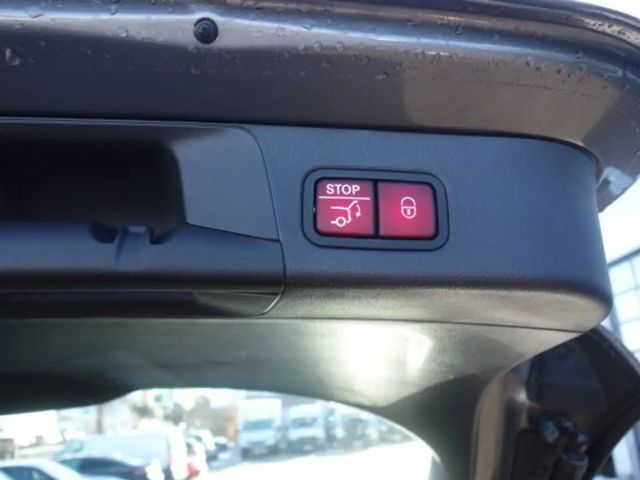 Mercedes-Benz B 220 4MATIC AMG Line