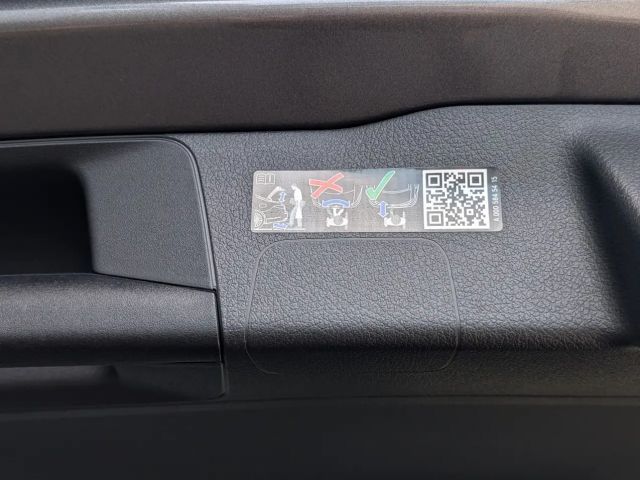 Mercedes-Benz B 180 AMG Line Sedan