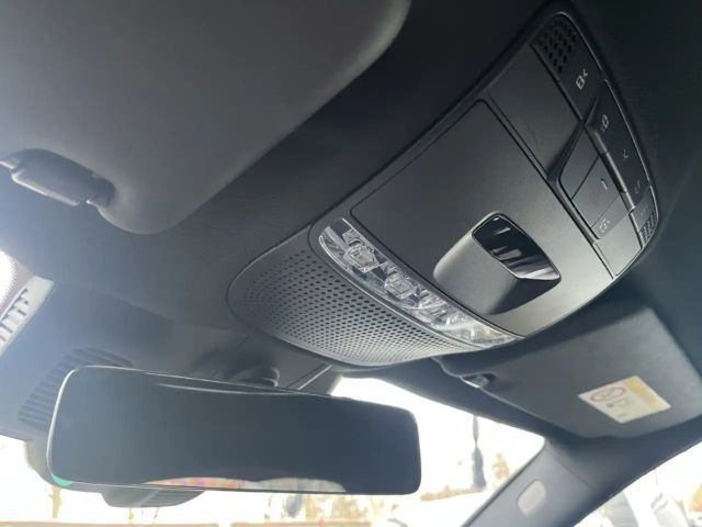 Mercedes-Benz E 200 AVANTGARDE Estate