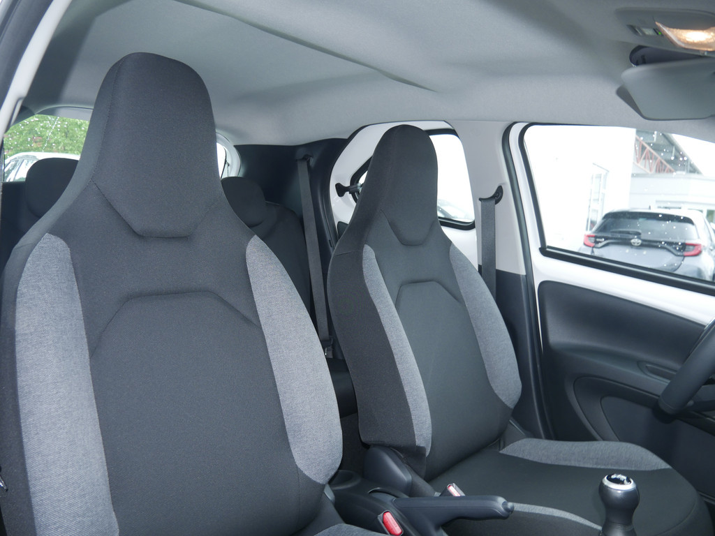 Toyota Aygo X 5-deurs Basis