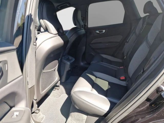 Volvo XC60 Dark Plus