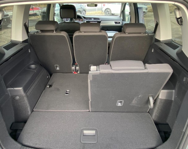 Volkswagen Touran 1.5 TSI DSG