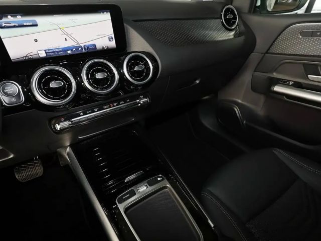 Mercedes-Benz B 200 PANORAMA+KAMERA+CARPLAY+MBUX+LED+PDC+17"