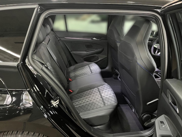 Volkswagen Golf DSG R-Line Variant