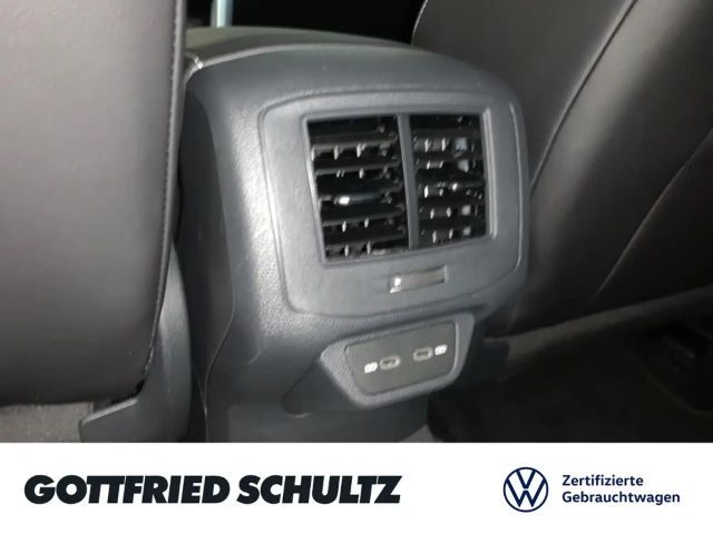 Volkswagen T-Roc GOAL TSI NAVI SITZHEIZUNG EINPARKHILFE LED