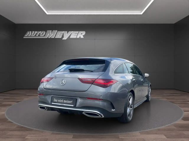 Mercedes-Benz CLA 200 AMG Line