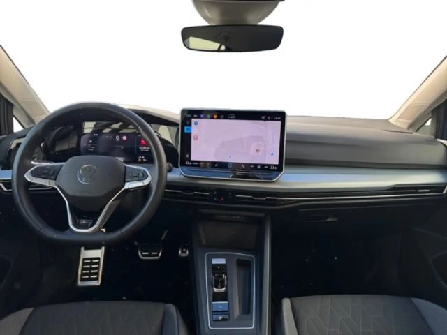 Volkswagen Golf 1.5 eTSI DSG Variant