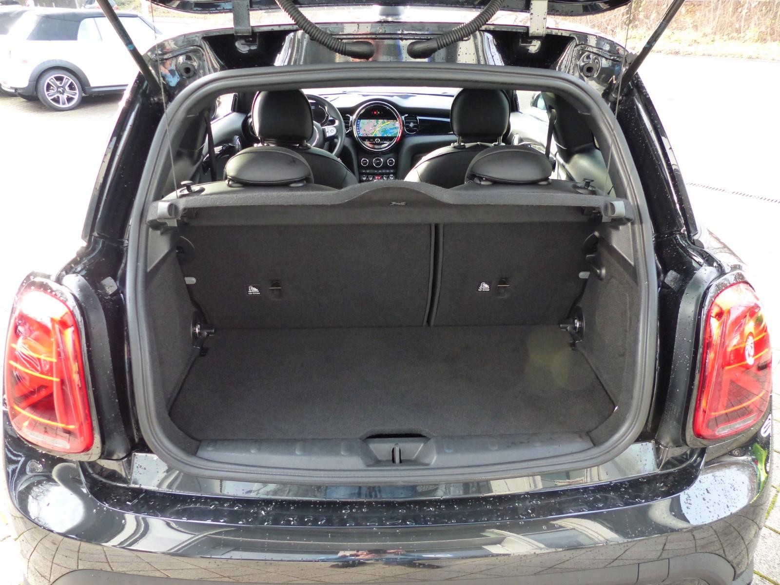 MINI Cooper Aut. Yours Trim, Leder,Navi,Panoramadach