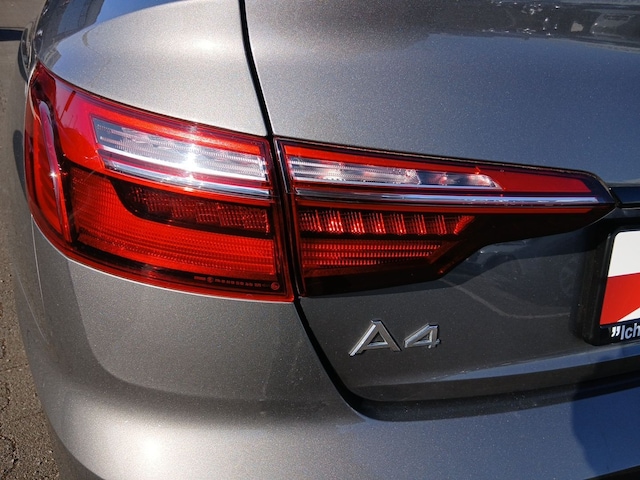 Audi A4 40 TFSI S-Tronic Sedan