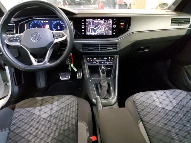 Volkswagen Polo 1.0 TSI DSG R-Line