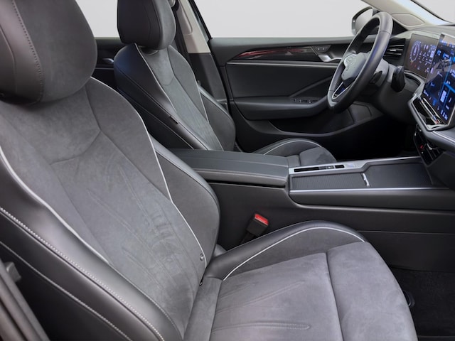 Volkswagen Passat 1.5 eTSI Business DSG