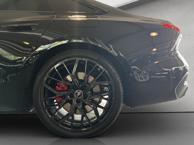 Audi A6 e-tron Quattro