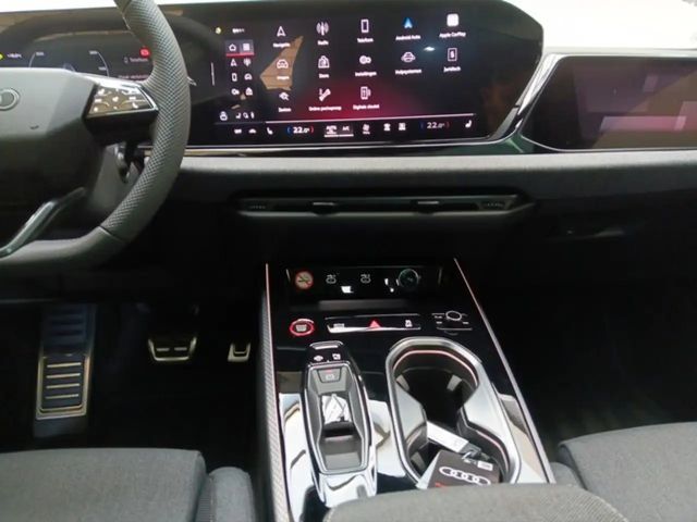 Audi A6 Avant Quattro S-Tronic