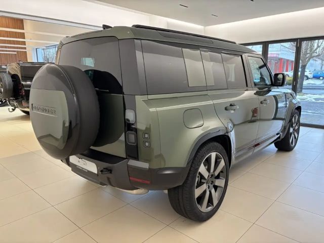 Land Rover Defender 110 Dynamic HSE