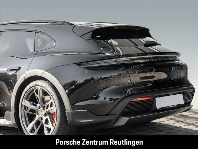 Porsche Taycan 4S Cross Turismo