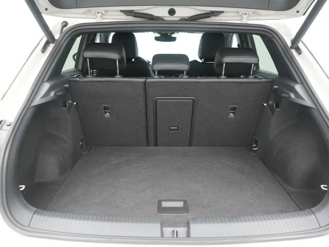 Volkswagen T-Roc R CARPLAY KEYLESS ACC MATRIX NAVI LEDER