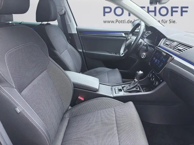 Skoda Superb 2.0 TDI Combi Style Style