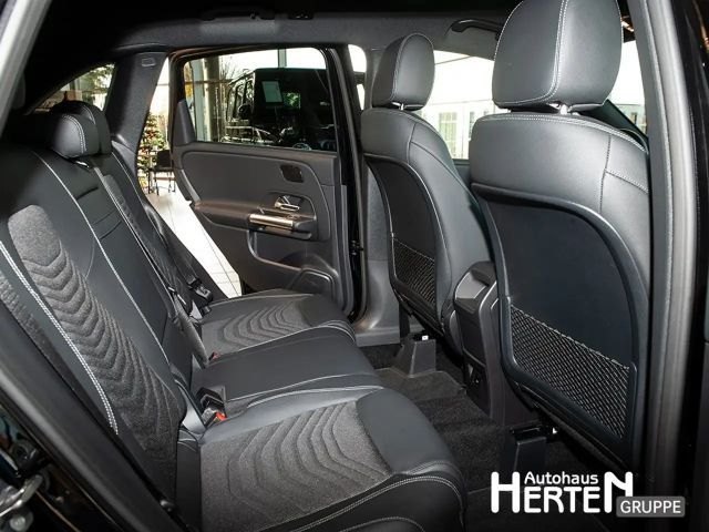 Mercedes-Benz B 200 Progressive Sedan