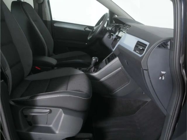 Volkswagen Touran 1.5 TSI DSG R-Line