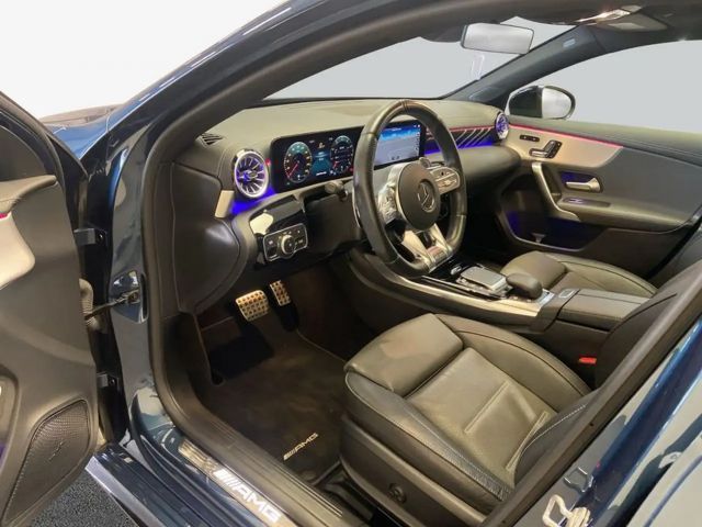 Mercedes-Benz A 35 AMG AMG Line