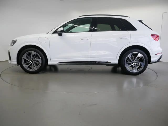 Audi Q3 45 TFSI Hybride S-Line