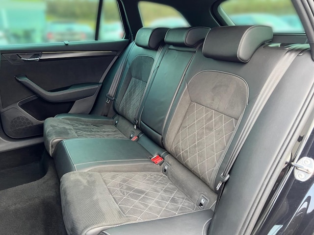 Skoda Superb 4x4 Combi Sportline