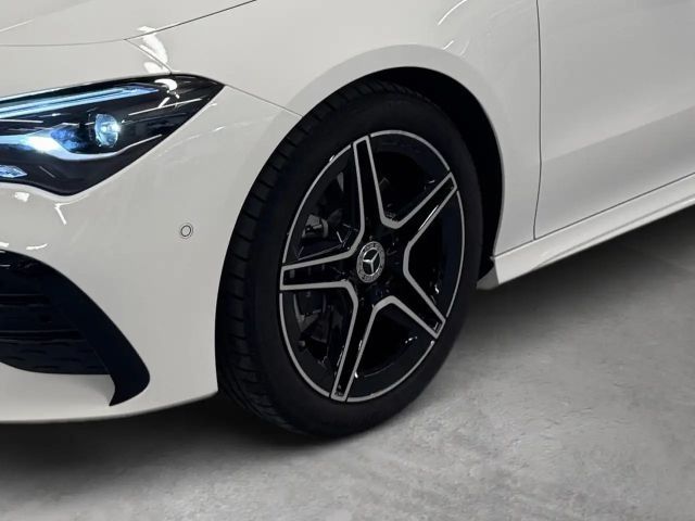 Mercedes-Benz CLA 200 AMG Line Coupé