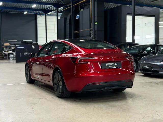 Tesla Model 3 AWD Long Range