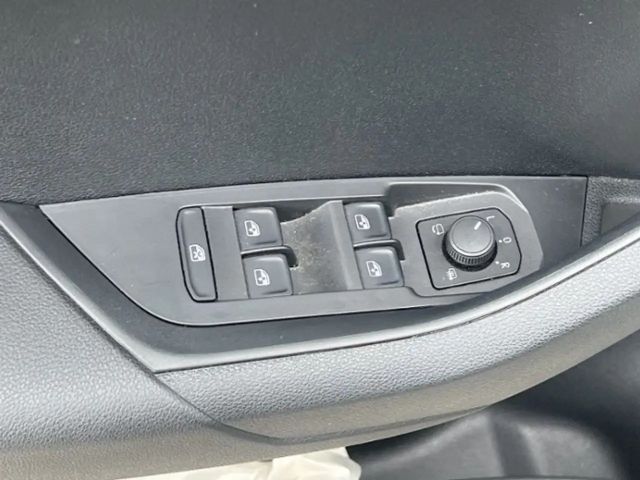 Skoda Karoq LED ACC SHZ RFK beh.FS&LR Vor.AHZV KLIMA ALU