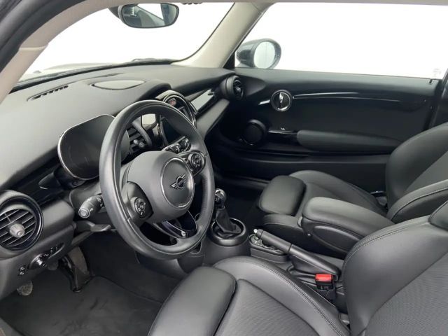 MINI One Colour Line LMR SHZ PDC LED DAB DigCockpit