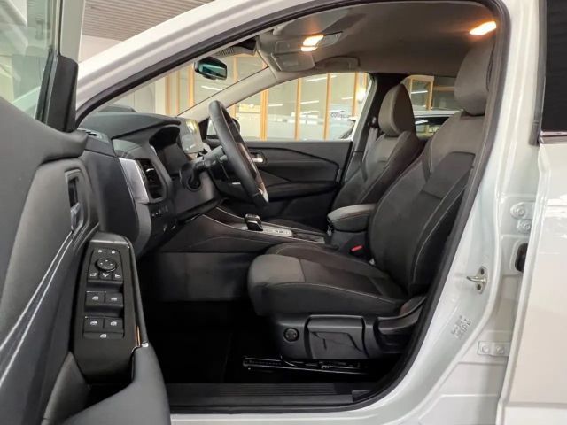 Nissan Qashqai 1.3 Connecta LED+KEYLESS+360°+ACC+VC uvm