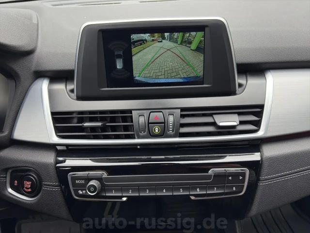 BMW 218 218d Sport Line xDrive