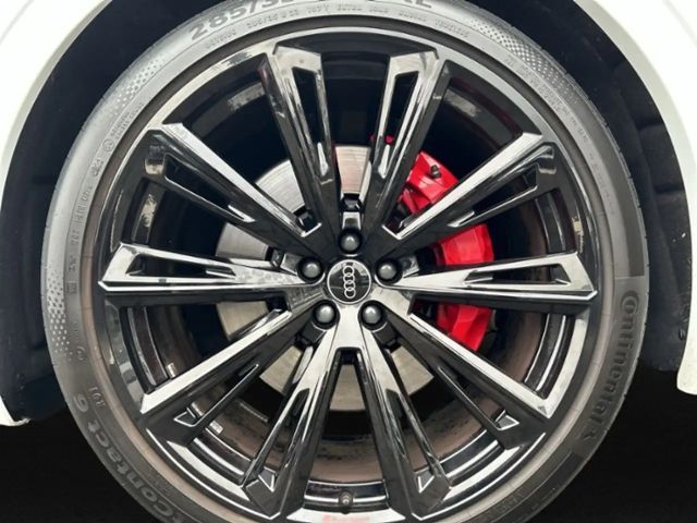 Audi Q8 55 TFSI Hybride Quattro S-Line