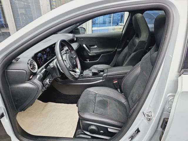 Mercedes-Benz A 200 AMG Line