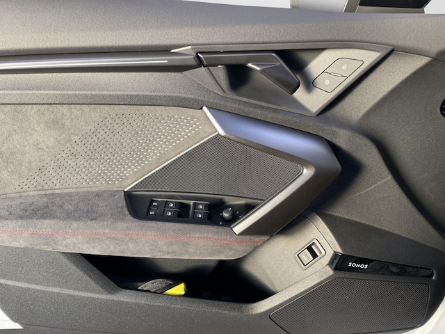 Audi RS3 Quattro S-Tronic Sedan