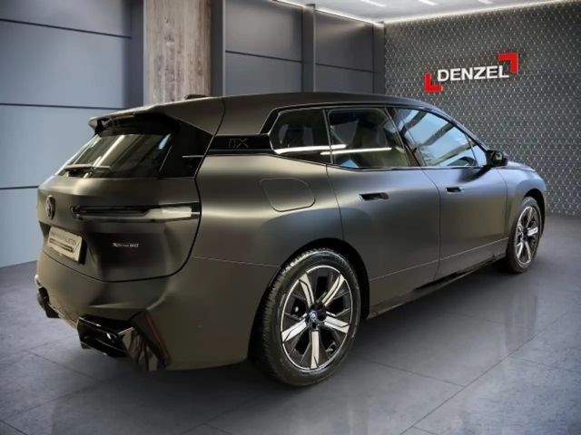 BMW iX xDrive60