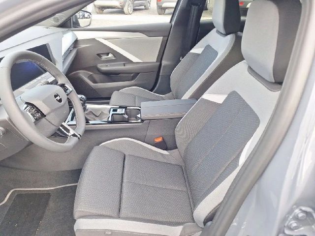 Opel Astra 1.2 Turbo Edition Sports Tourer