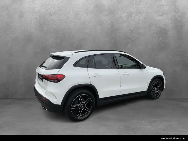 Mercedes-Benz GLA 200 AMG Line