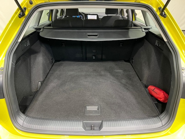 Volkswagen Golf 1.0 TSI Life Variant