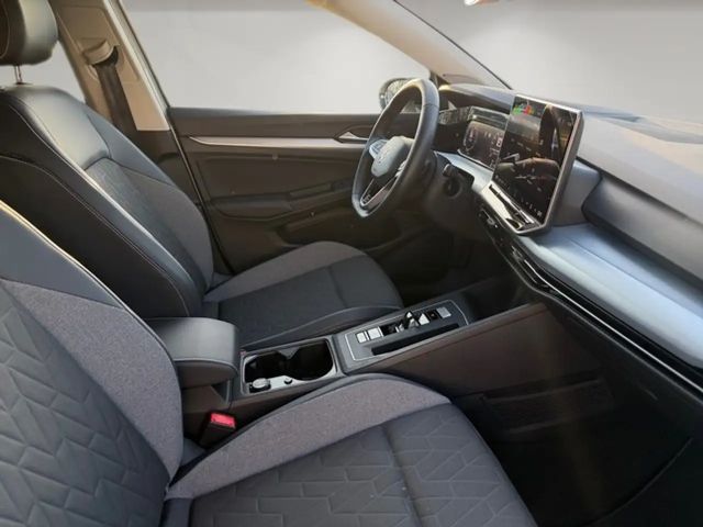 Volkswagen Golf 1.5 eTSI DSG Golf VIII