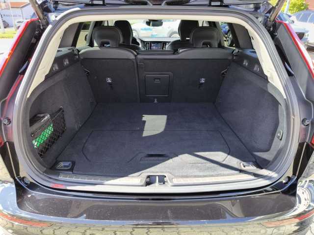 Volvo V60 Core