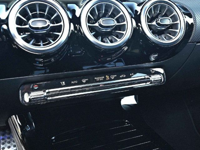 Mercedes-Benz CLA 180 Coupé