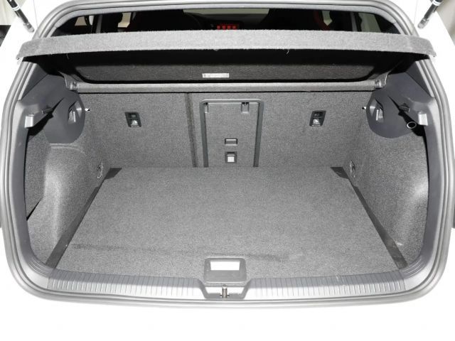 Volkswagen Golf 2.0 TSI GTI