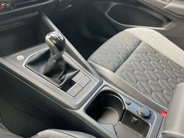 Volkswagen Golf 1.5 TSI IQ.Drive