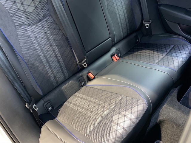 Volkswagen Passat 2.0 TDI DSG R-Line Variant