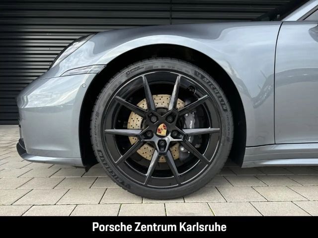 Porsche 992 Cabrio Carrera